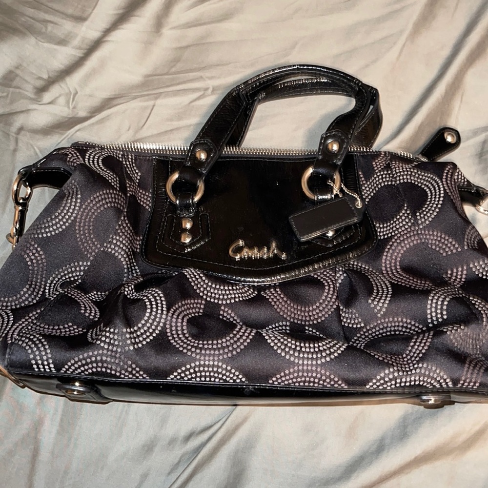 Barely used coach bag.